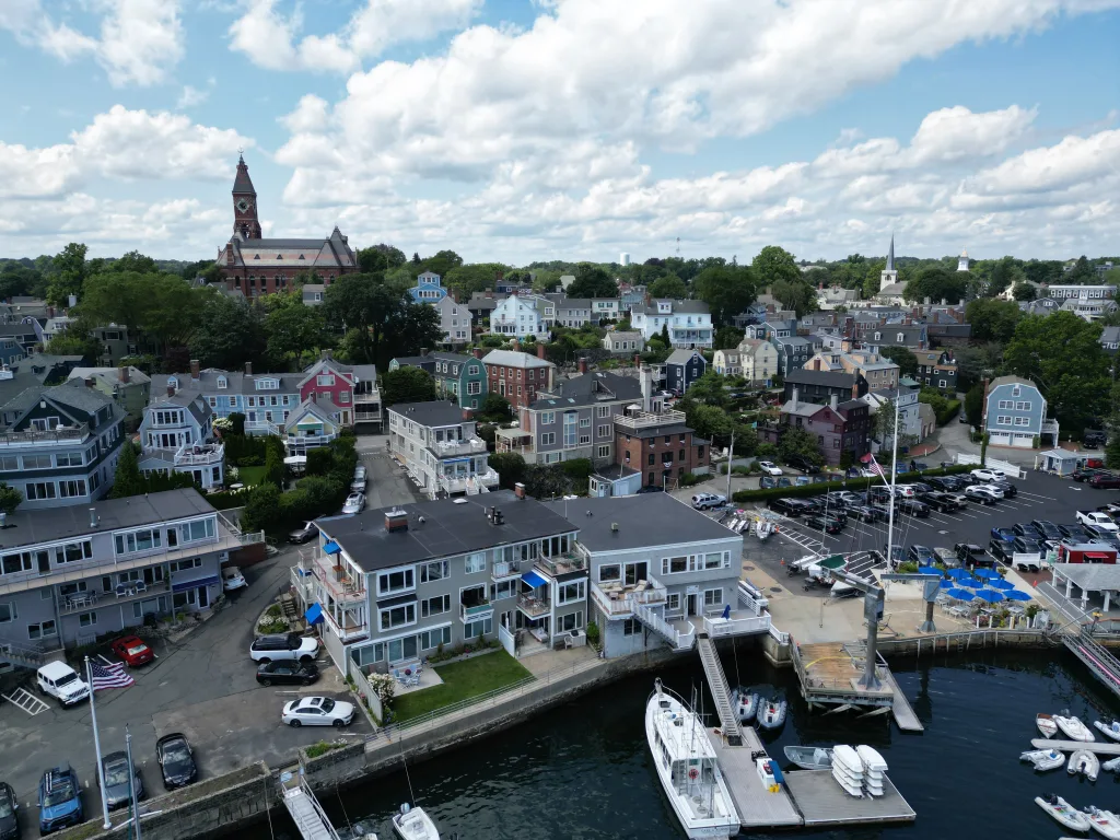 Harborside Condominiums in Marblehead