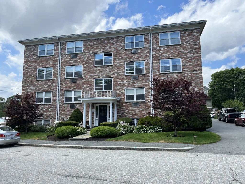 The Anchorage Condos in Marblehead MA