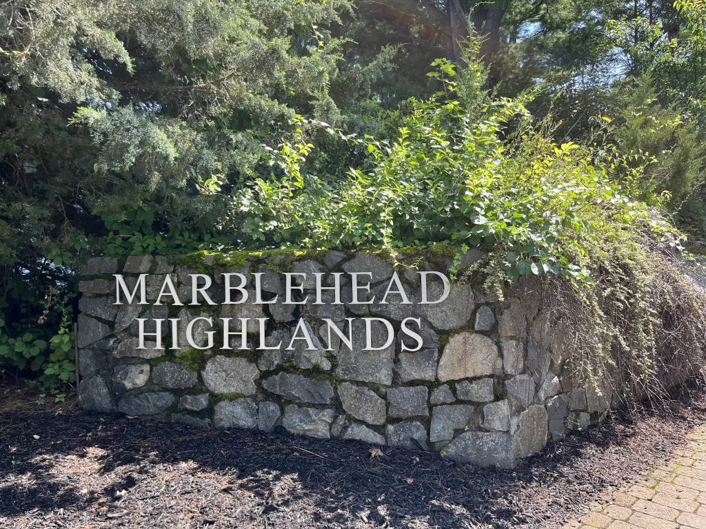 Marblehead Highlands Entrance
