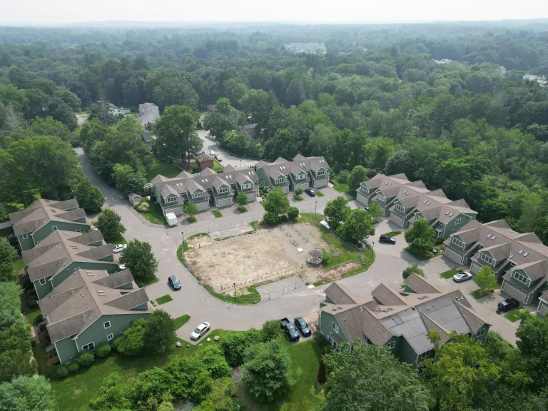 Maple Ridge Condominiums in Middleton MA