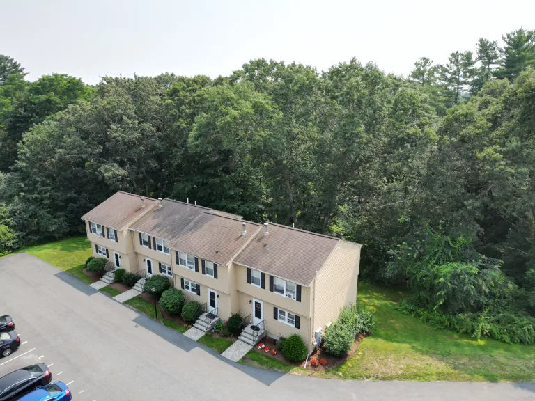 Walnut Grove Townhomes in Middleton MA