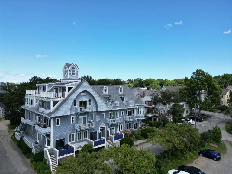 Pirates Lane Condos in Gloucester MA