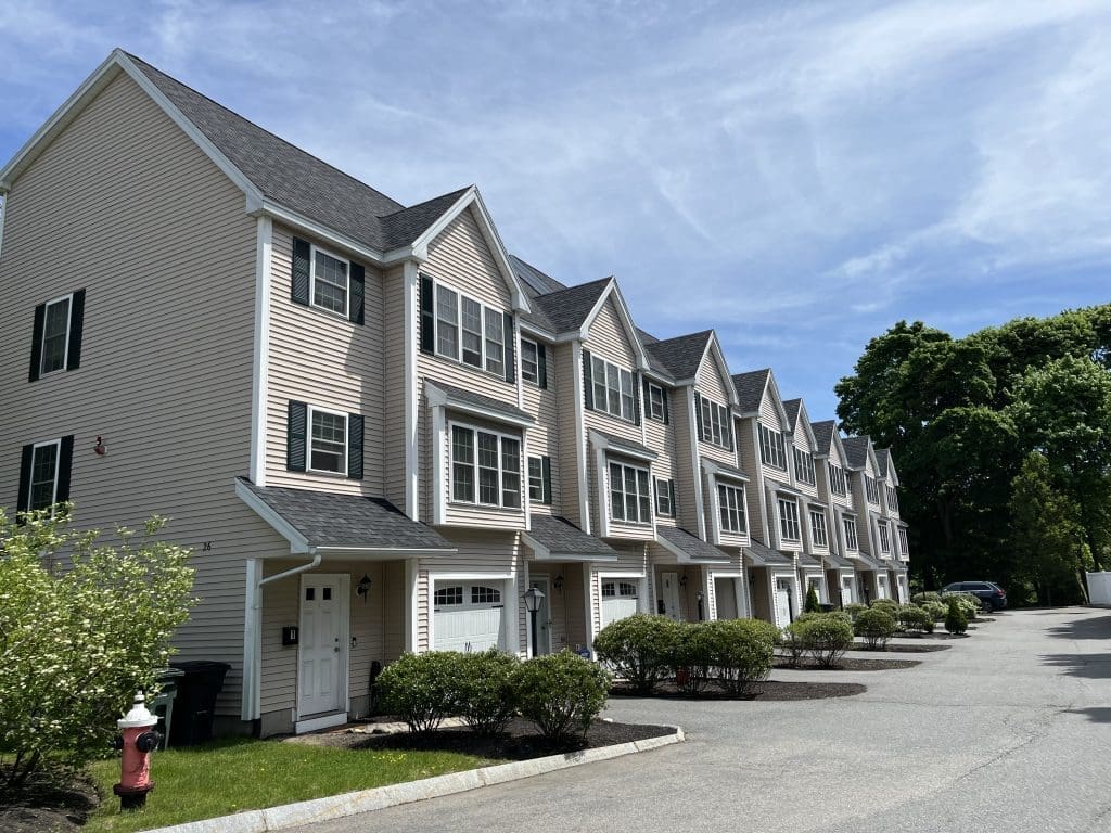 Pondview Condominium in North Andover