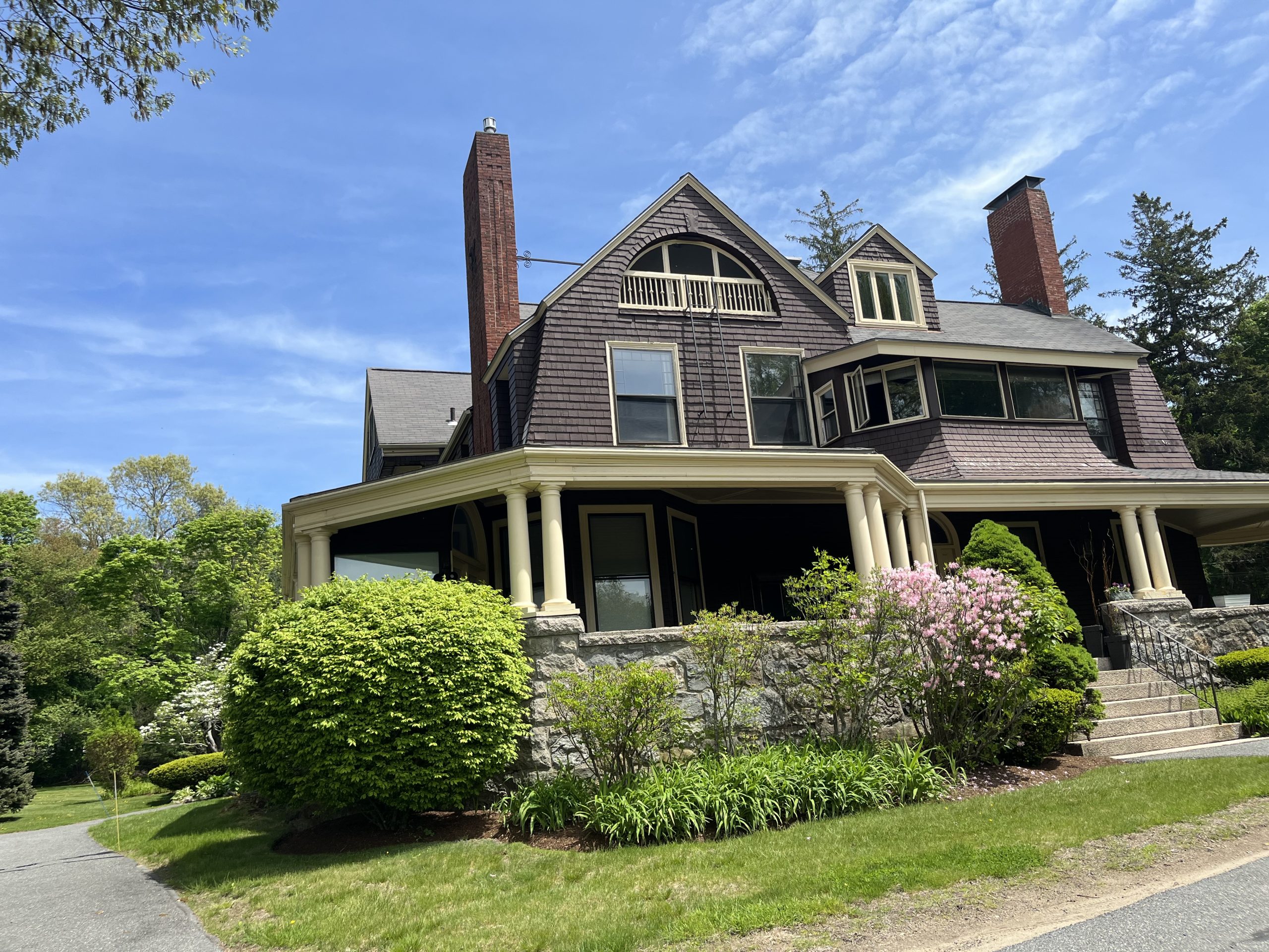 Grey Rock — condo community in North Andover