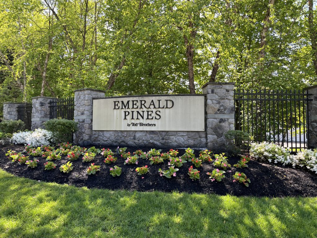 Regency at Emerald Pines, Methuen MA Condo Community