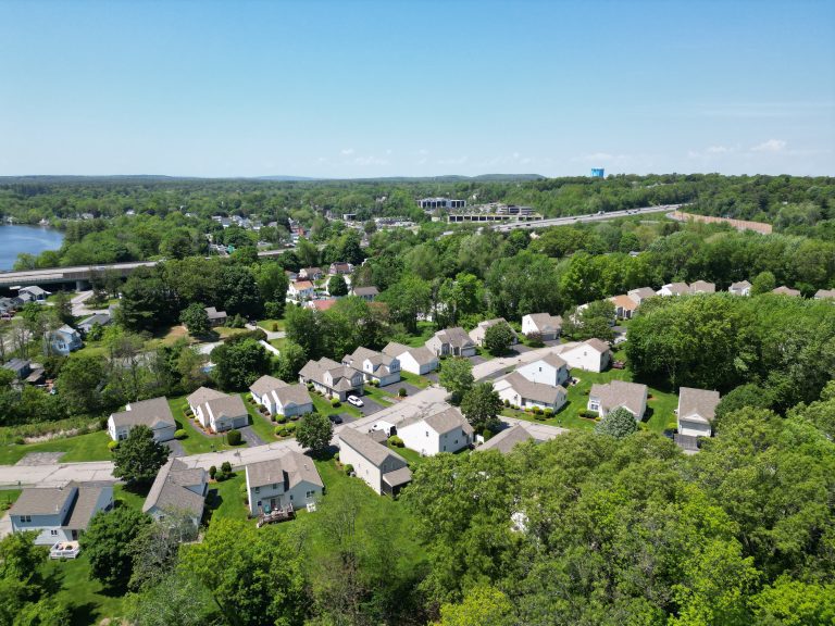 Laurel Woods Homes in Methuen MA