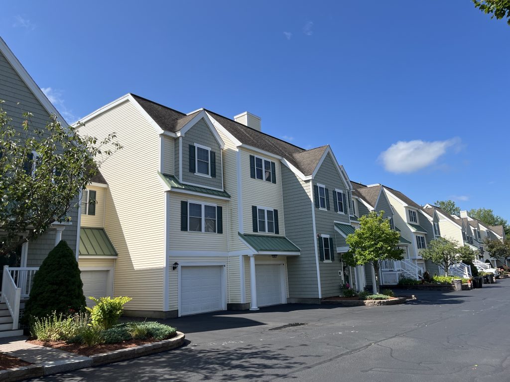 Robbins Landing Townhomes in Danvers MA