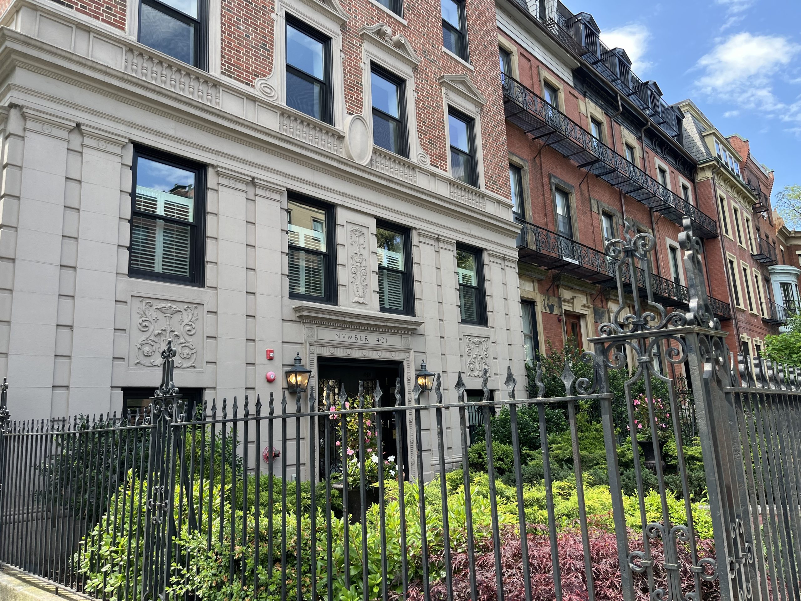 The Lydon - 401 Beacon St Back Bay Boston Luxury Condo Building