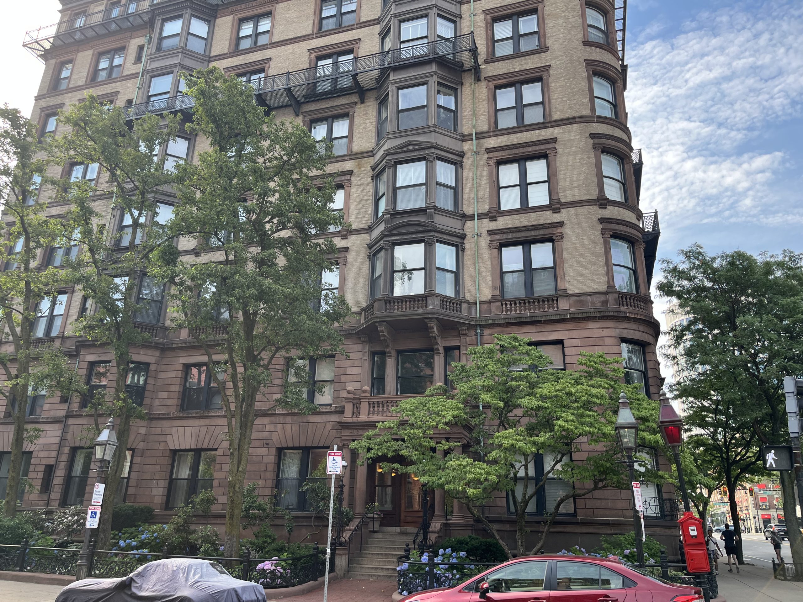 Condos at 416 Marlborough St, Back Bay: The Marlborough