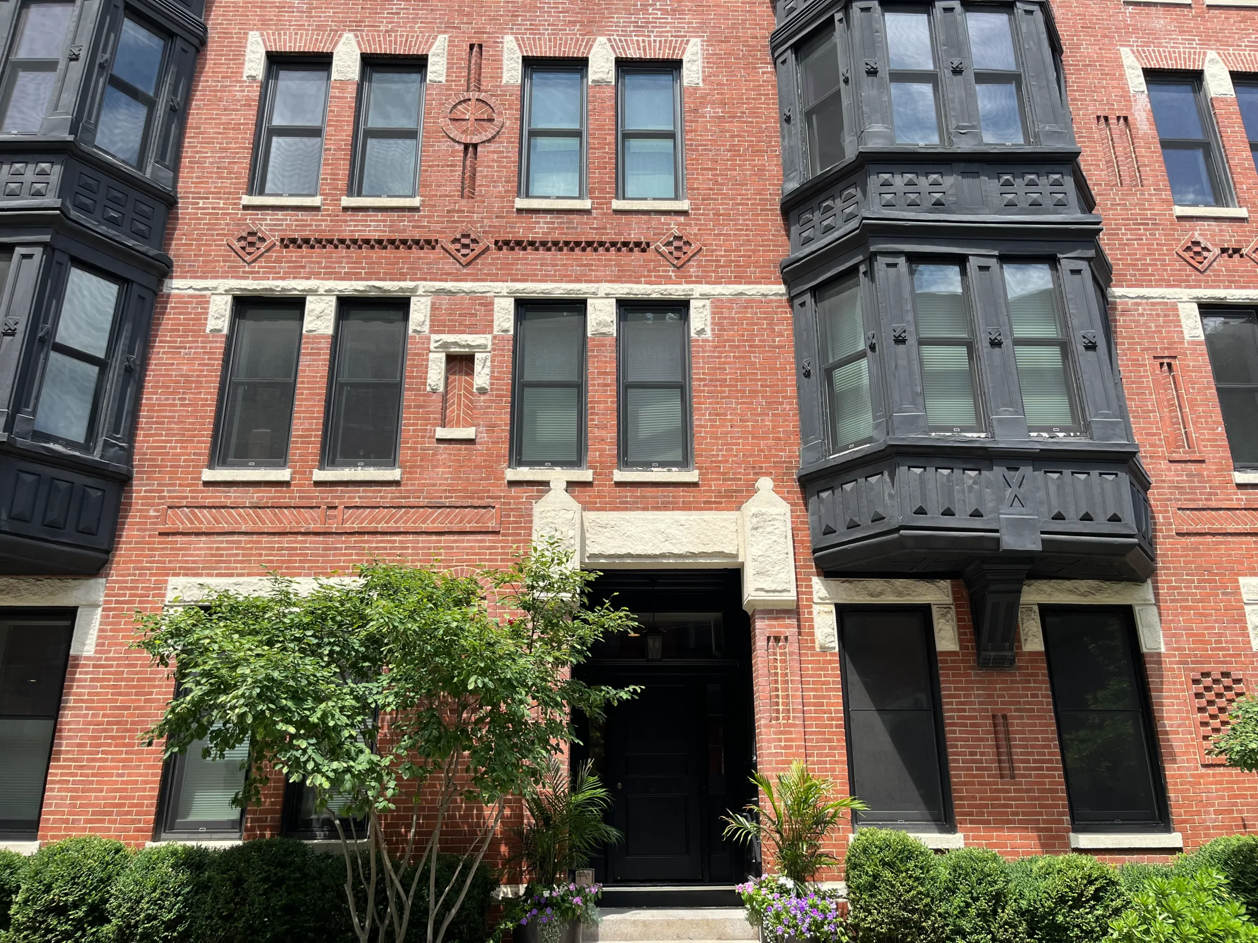 27 Isabella St, Bay Village Boston - Luxury Condo Building