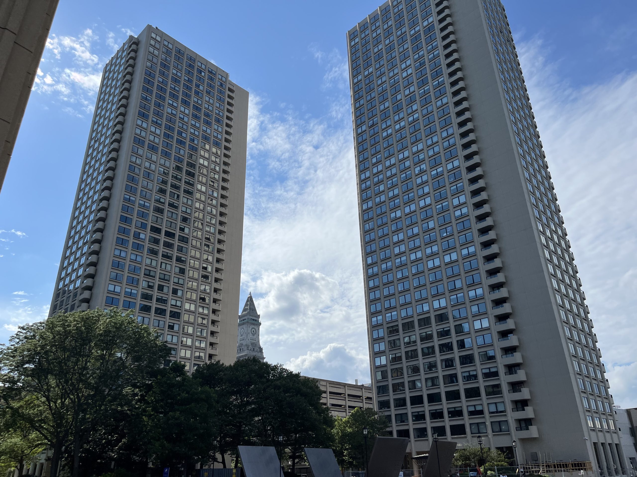 Harbor Towers Boston Condos - Boston Waterfront - 65 & 85 E India